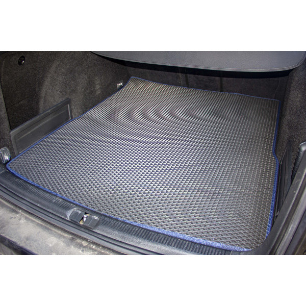 Фото - Коврик из экокожи в багажник авто EVAtech для Passat (B6) (with armrest) Volkswagen 2005-2010 6 поколение Combi EU (VW31276B1BBB)