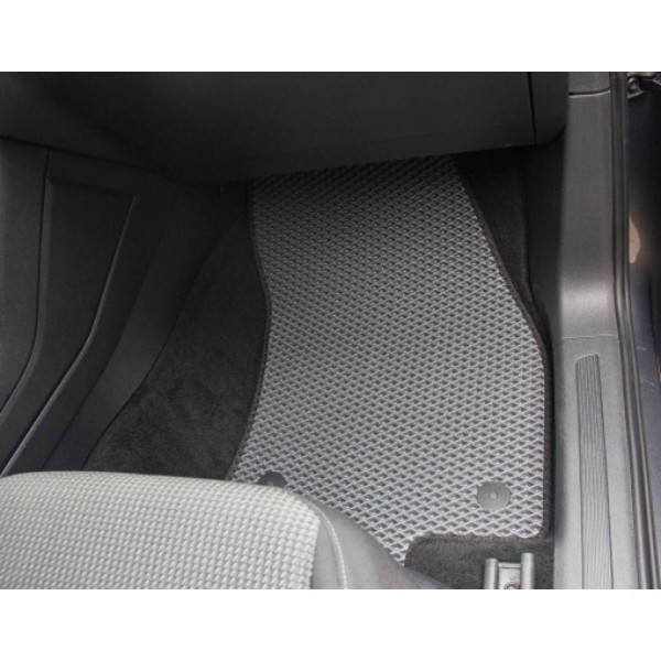 Фото - Коврики из экокожи в салон авто передние EVAtech для Tiguan (Mk 2) Volkswagen 2016-2020 2 поколение SUV EU (VW31492AK2AV4BBB)