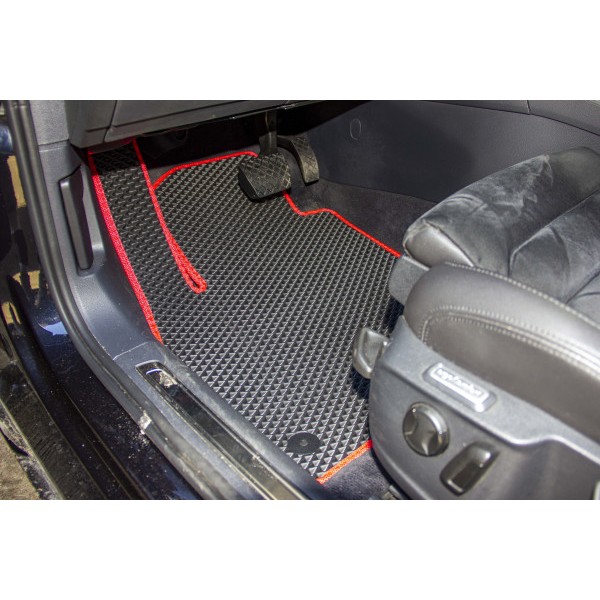 Фото - Килимки з екошкіри в салон авто передні EVAtech ECO для Passat (B8) Volkswagen 2014-2019 8 покоління Sedan EU VW3265AV2AV4BBLB