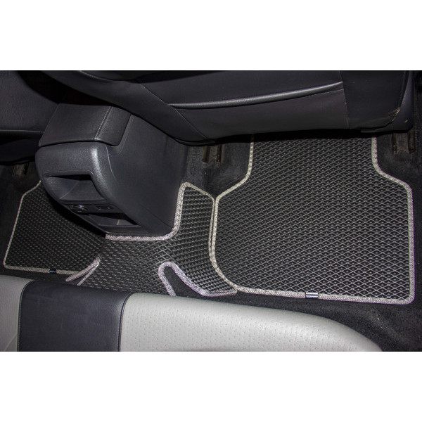 Фото - Коврики из экокожи в салон авто EVAtech ECO для Jetta (VI) MT Volkswagen 2010-2018 6 поколение Sedan EU VW3289C5AV4BBB