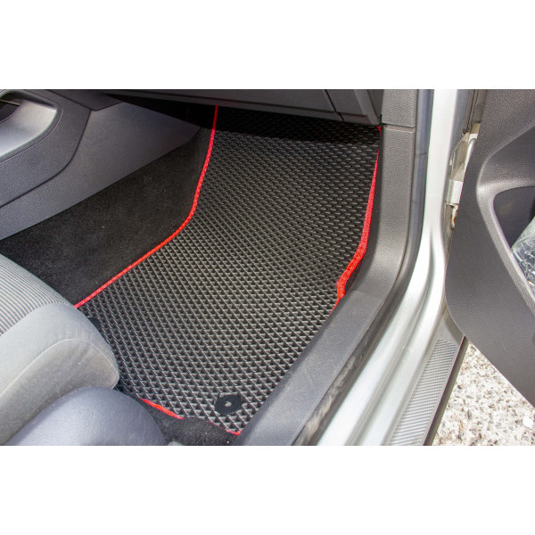 Фото - Килимки з екошкіри в салон авто передні EVAtech для Golf (V) MT 3-doors Volkswagen 2003-2009 5 покоління Htb EU (VW33072AB2TL4BBB)