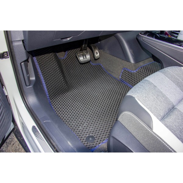 Фото - Килимки з екошкіри в салон авто передні EVAtech ECO для ID.4 Pure Volkswagen 2020 1 покоління SUV EU VW42655AD3AV4BBB