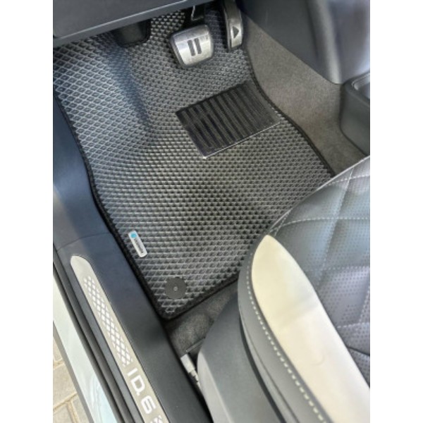 Фото - Килимки з екошкіри в салон авто передні EVAtech для ID.6 Crozz 7 seats Volkswagen 2021 1 покоління SUV China (VW43334AD2AV4BBLB)