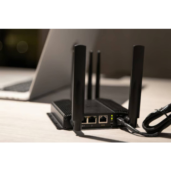 Фото - Маршрутизатор інтернет WiFi6 Peplink MAX BR1 Pro LTEA