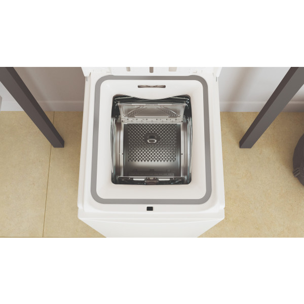 Фото - Стиральная машина Whirlpool AWE 66710 UA