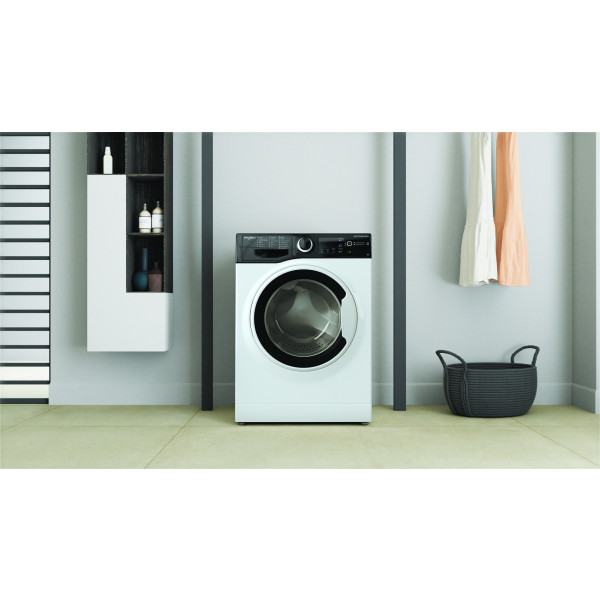 Фото - Пральна машина Whirlpool WRBSB 6228 B UA