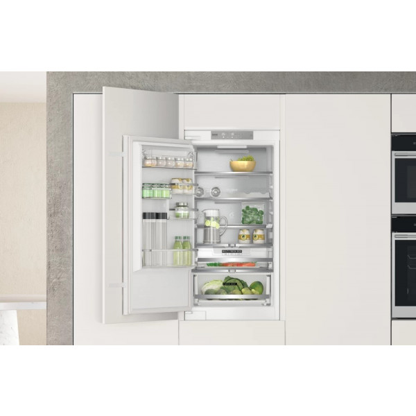 Фото - Холодильник встраиваемый Whirlpool WHC18T573