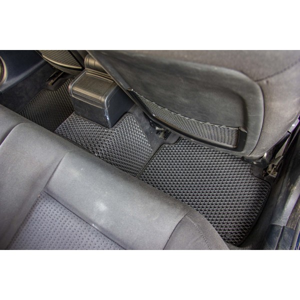 Фото - EVA коврики в салон авто EVAtech для 3 Series (E46) 4WD Restyling (with armrest) BMW 2001-2006 4 поколение Sedan EUBM13006CB5BW8RBB