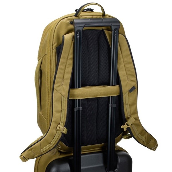 Фото - Рюкзак для ноутбука Thule Aion Travel Backpack 28L Nutria (TATB128)