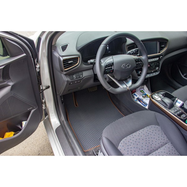 Фото - Килимки ворсові в салон авто EVAtech Standard для Hyundai Ioniq Plug-in Hybrid 2016 1 покоління Htb EU чорний кант HY41708C5LA3VEB
