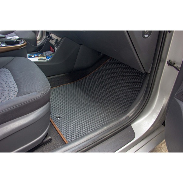 Фото - Килимки ворсові в салон авто EVAtech Premium для Hyundai Ioniq Hybrid 2016 1 покоління Htb Korea чорний кант HY43830A2LA3VPB