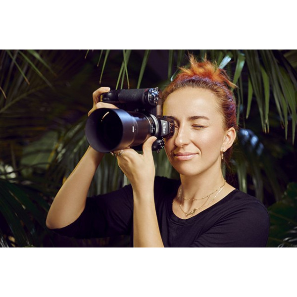 Фото - Фотокамера бездзеркальна Nikon Z 7II + 24-70 f/4 Kit (VOA070K001)