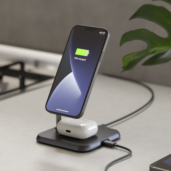 Фото - Бездротовий зарядний пристрій Zens 3-in-1 Magnetic Aluminium Wireless Charger Black (ZEDC19B/00)