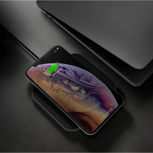 Фото - Бездротовий зарядний пристрій Zens Single Aluminium Wireless Charger Black with 18W USB-C PD Wall Charger (ZESC14B/00)
