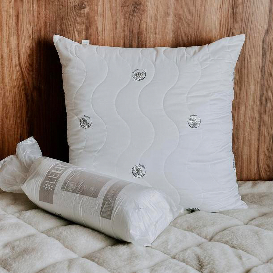 Купити Подушка стандартна Lelit Бамбук класик Мікрофібра Зелена 70х70 (1845) - Фото 1 Подушка стандартна Lelit Бамбук класик Мікрофібра Зелена 70х70 (1845) - Фото 1