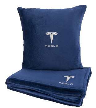 Купити Набір плед + подушка в авто EVAtech M для Tesla сині MBLMPSMLV040 - Фото 1 Набір плед + подушка в авто EVAtech M для Tesla сині MBLMPSMLV040 - Фото 1