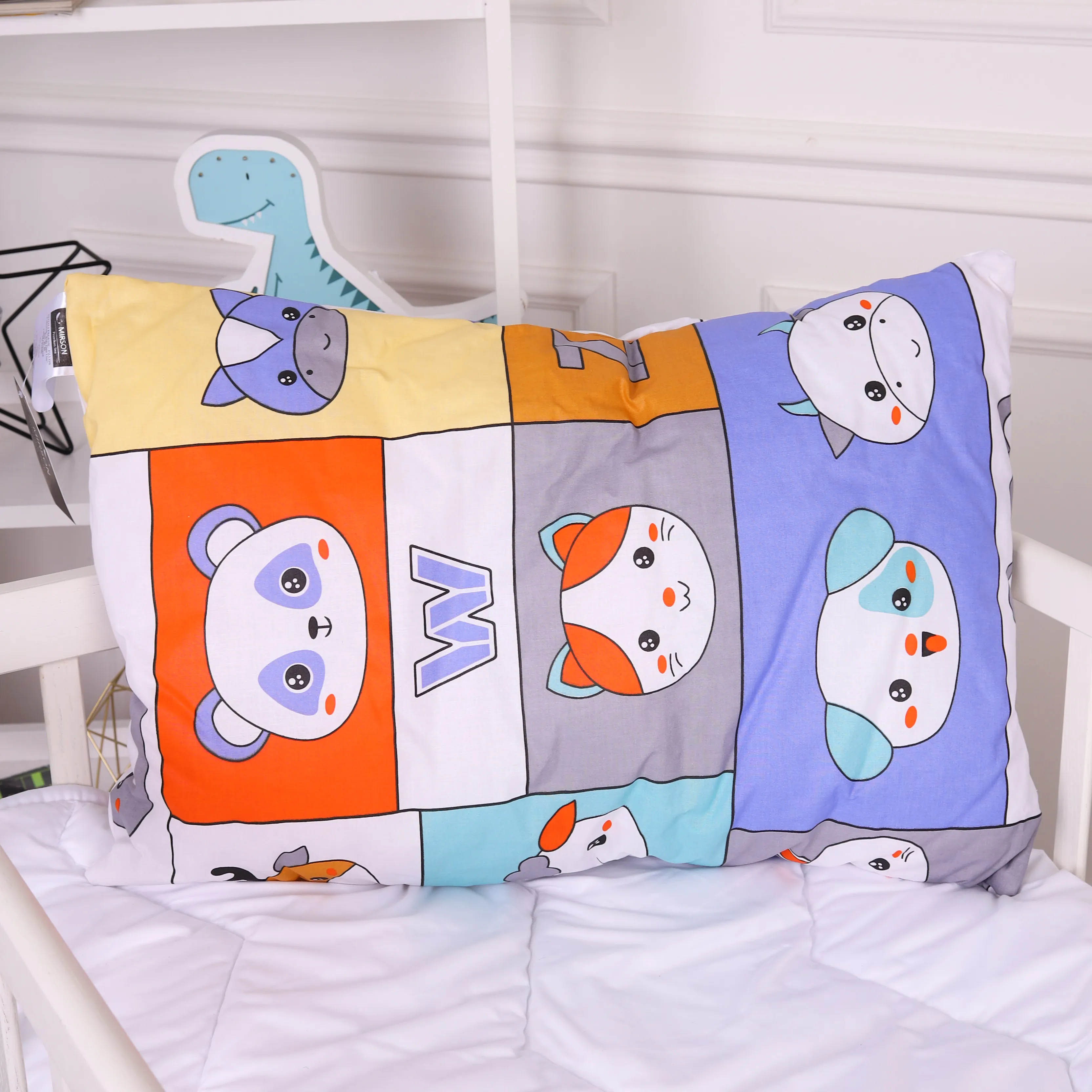 Подушка стандартна MirSon Kids Time 20-0039 Zoo alphabet EcoSilk 50х70 см (2200009669309) - Фото 1