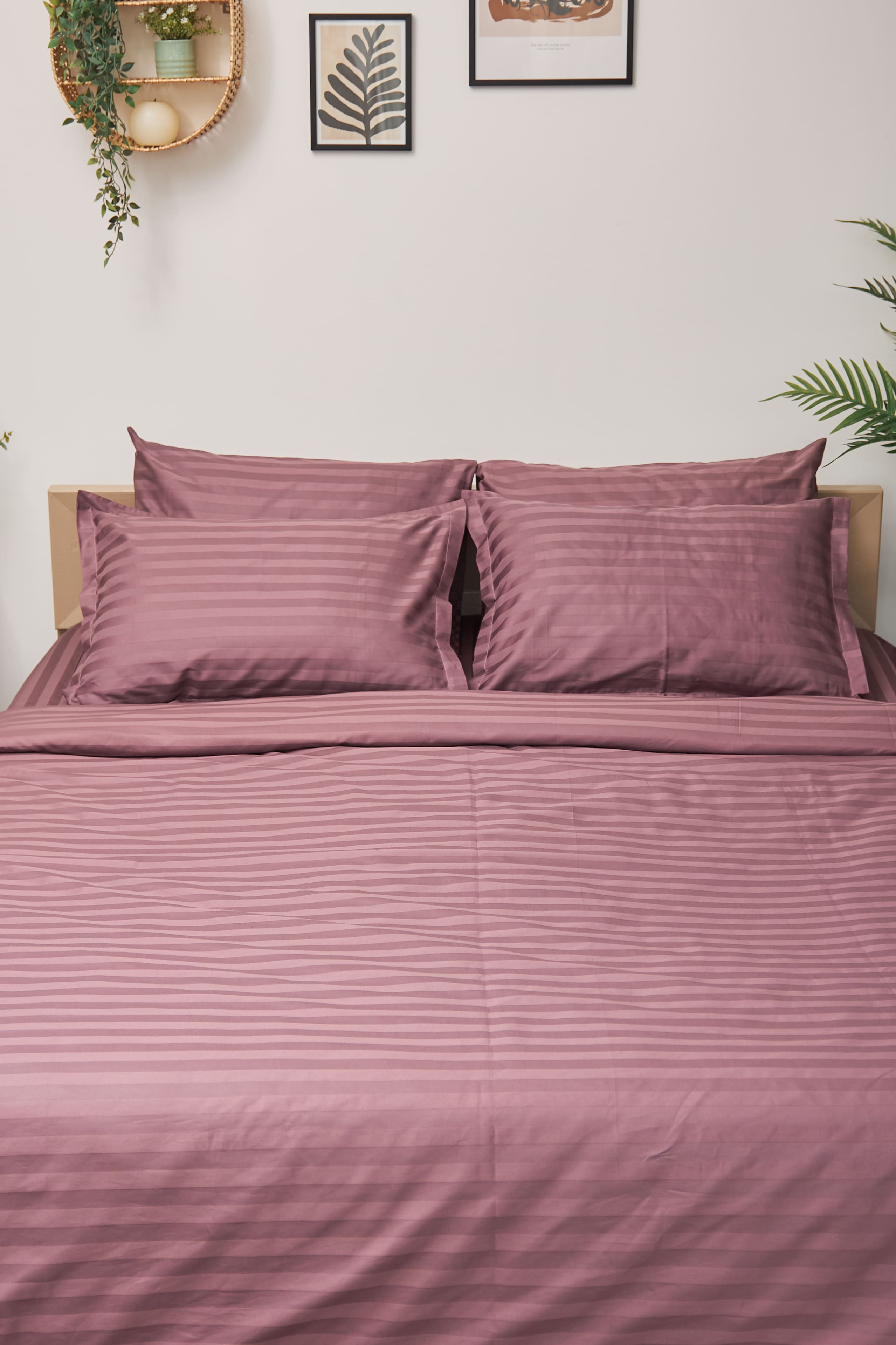 Комплект постельного белья Moon&Star King Size 220x240 Garnet Satin Stripe (MS-820000526) - Фото 1