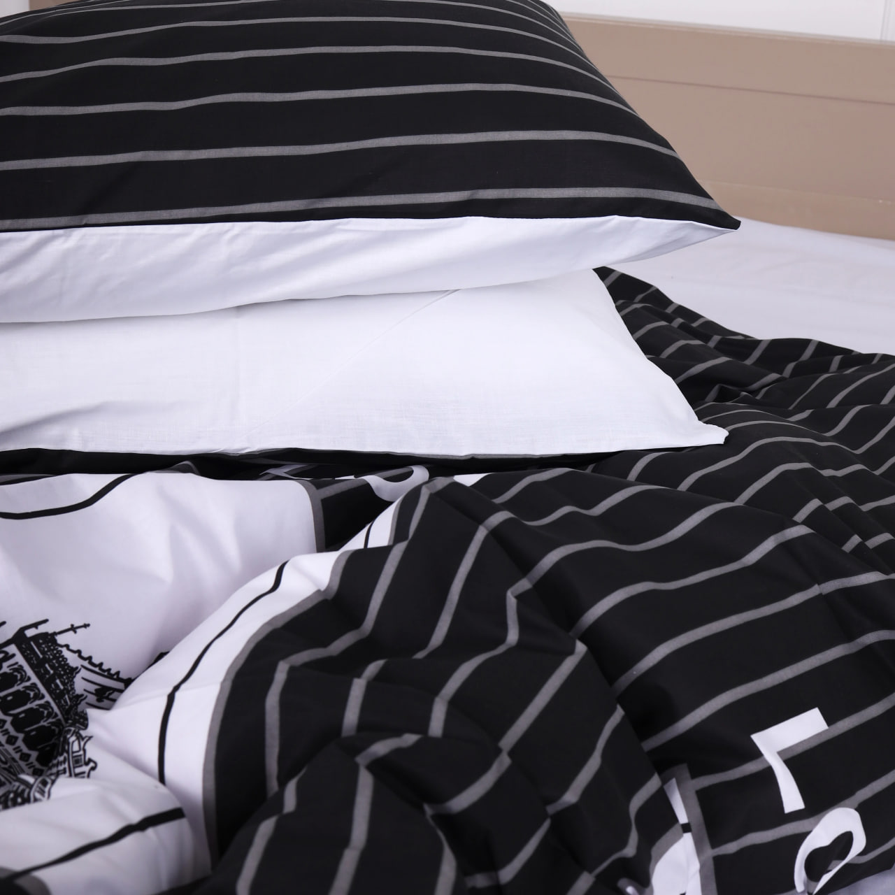 Купити Наволочка MirSon Бязь 17-0028 Beltrao 40x60 см (2200001402492) - Фото 1 Наволочка MirSon Бязь 17-0028 Beltrao 40x60 см (2200001402492) - Фото 1