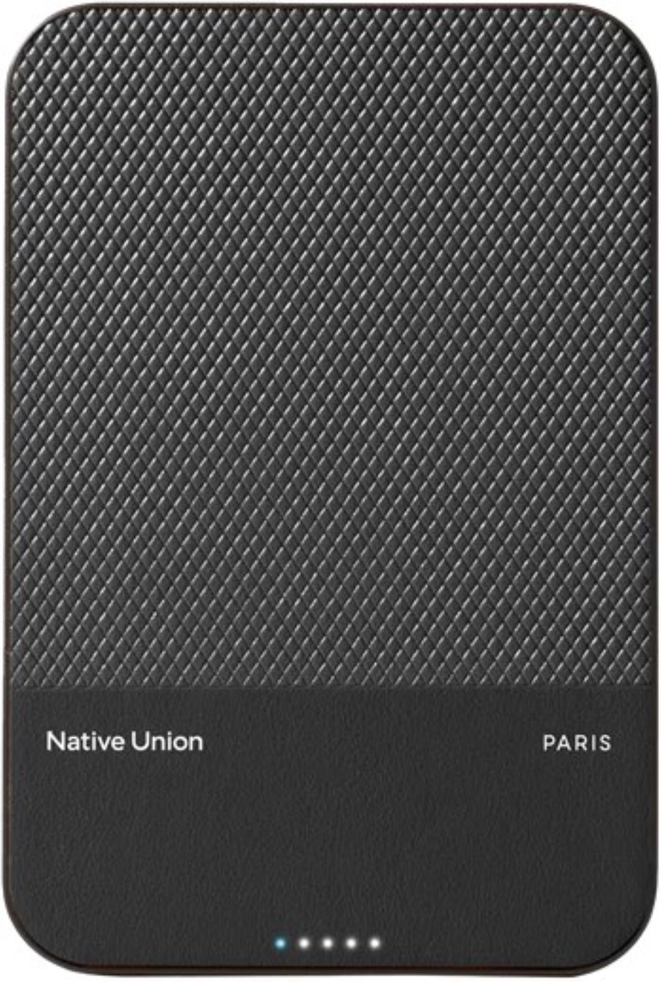 Батарея мобильная Native Union (Re) Classic Magnetic Power Bank 5 000mAh Black (PB-5KMS-BLK) - Фото 1