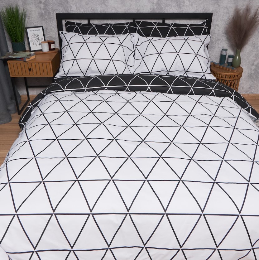 Купить Комплект постельного белья Moon&Star Бязь Gold Люкс Urban Chic 175х210 нав. 4х70х70 (MS-820007079) - Фото 1 Комплект постельного белья Moon&Star Бязь Gold Люкс Urban Chic 175х210 нав. 4х70х70 (MS-820007079) - Фото 1