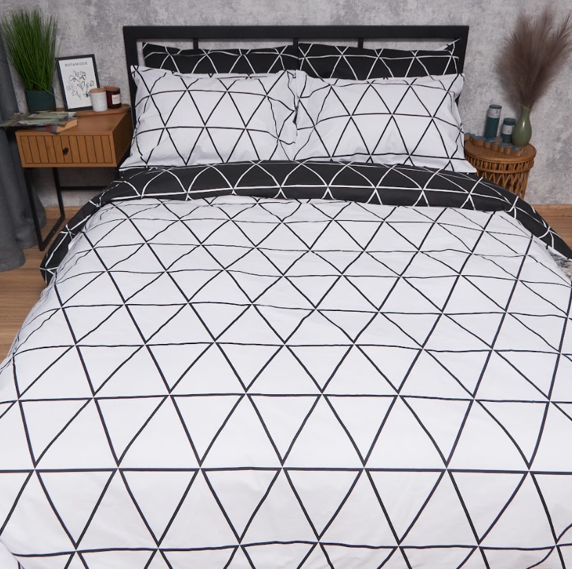 Купить Комплект постельного белья Moon&Star Бязь Gold Люкс «Urban Chic» 200х220 нав. 2х50х70 (MS-820007081) - Фото 1 Комплект постельного белья Moon&Star Бязь Gold Люкс «Urban Chic» 200х220 нав. 2х50х70 (MS-820007081) - Фото 1