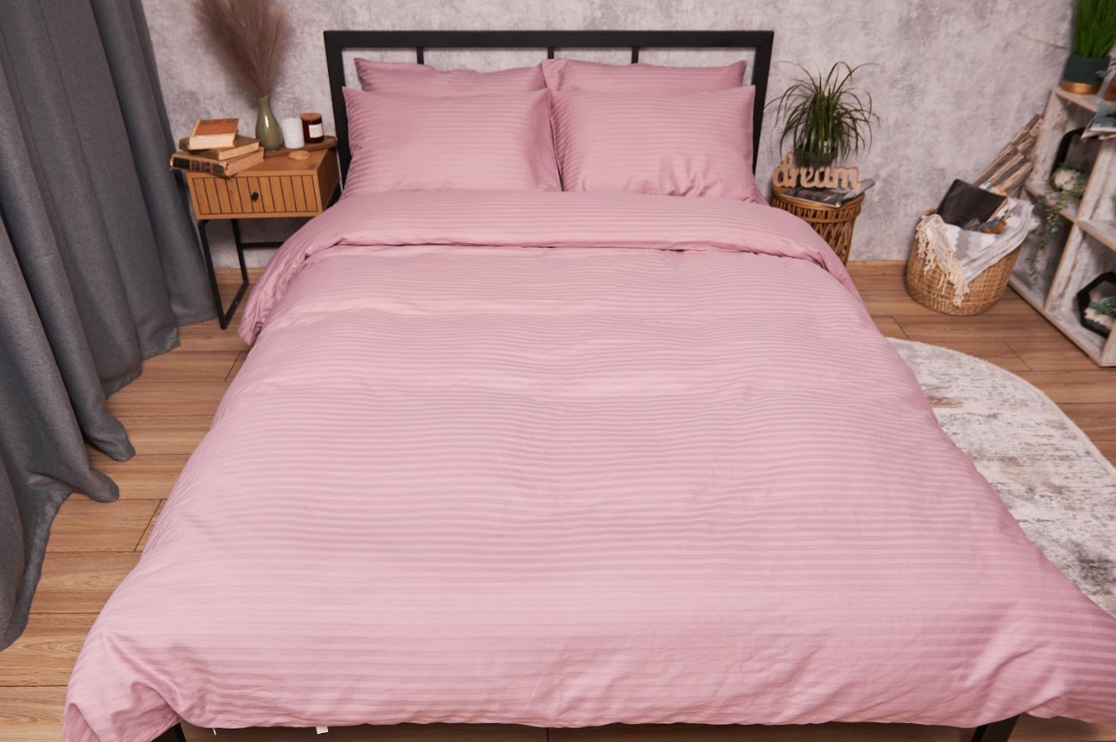 Купити Комплект постільної білизни Moon&Star Satin Stripe Stripe Candy 160х220 нав. 2х40х60 (MS-820003555) - Фото 1 Комплект постільної білизни Moon&Star Satin Stripe Stripe Candy 160х220 нав. 2х40х60 (MS-820003555) - Фото 1