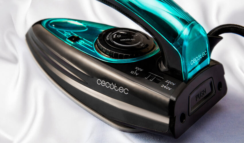 Праска дорожня Cecotec GoForce 8000 Folding Titanium Travel - 5 Фото Праска дорожня Cecotec GoForce 8000 Folding Titanium Travel - 5