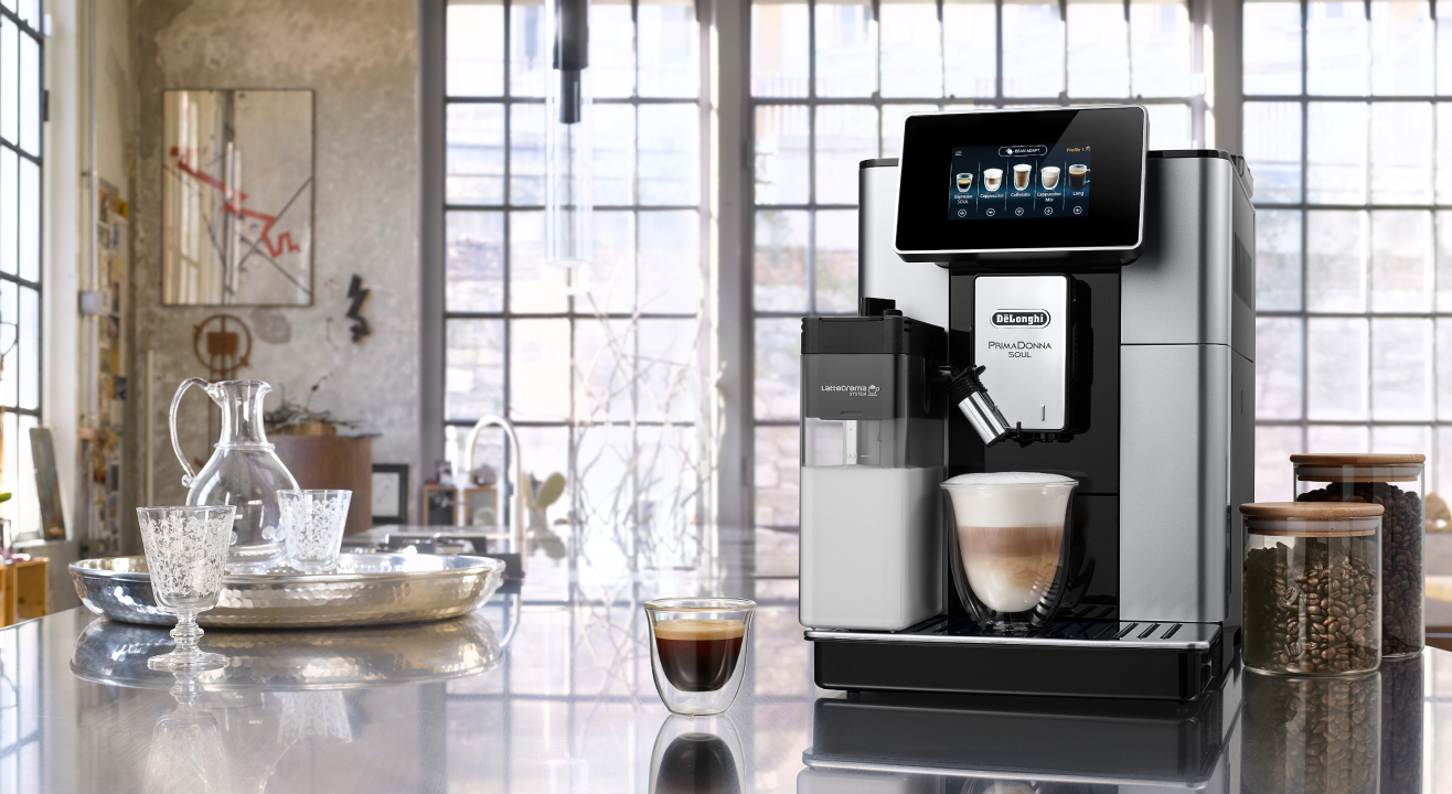 Фото Кофемашина Delonghi ECAM610.55.SB - 1