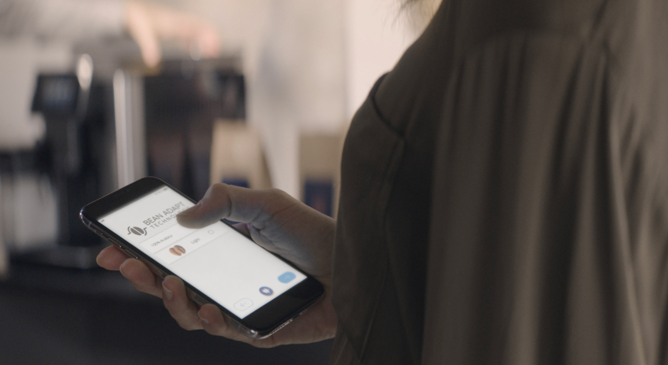 Фото Кофемашина Delonghi ECAM610.55.SB - 3