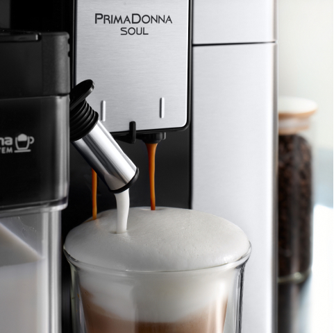 Фото Кофемашина Delonghi ECAM610.55.SB - 4