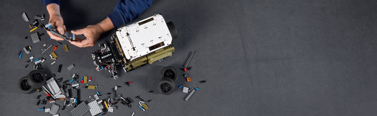Конструктор LEGO Technic Land Rover Defender (42110) - 7 Фото Конструктор LEGO Technic Land Rover Defender (42110) - 7