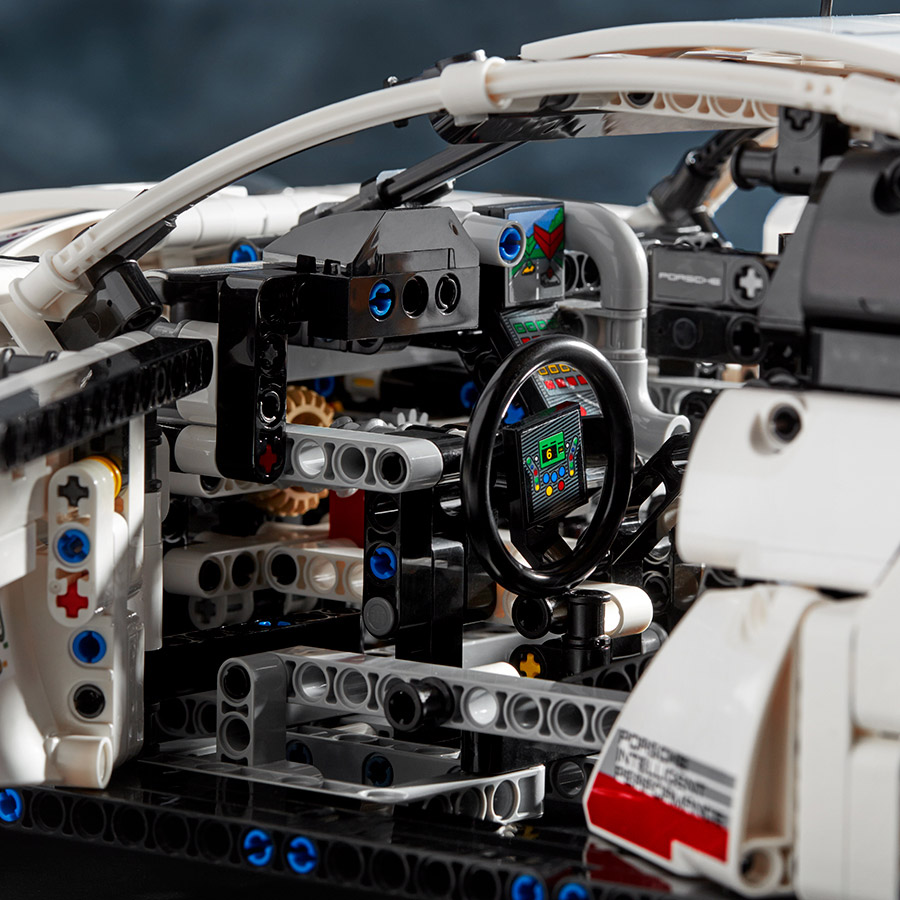 Конструктор LEGO Technic Preliminary GT Race Car (42096) - 3 Фото Конструктор LEGO Technic Preliminary GT Race Car (42096) - 3