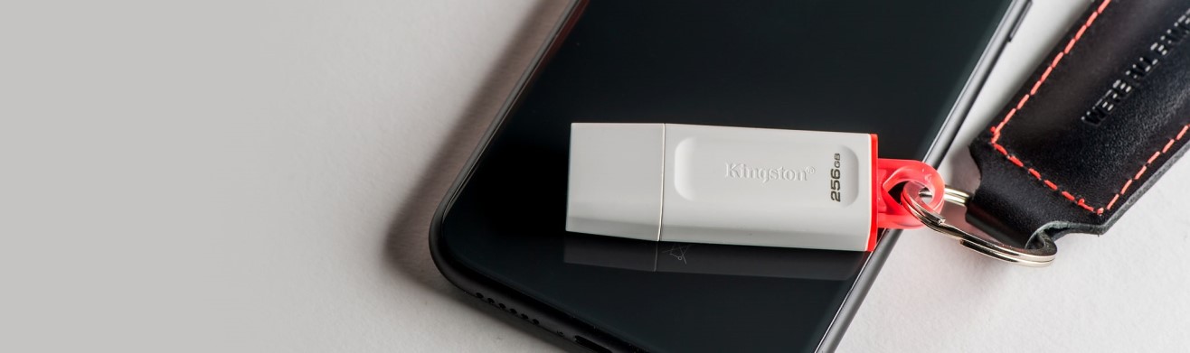 Флеш USB Kingston USB 3.2 Gen1 DataTraveler Exodia White - 5 Фото Флеш USB Kingston USB 3.2 Gen1 DataTraveler Exodia White - 5