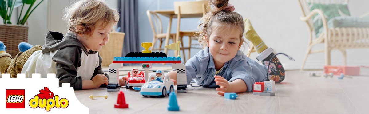 Конструктор LEGO DUPLO Town Гоночные машины (10947) - 1 Фото Конструктор LEGO DUPLO Town Гоночные машины (10947) - 1