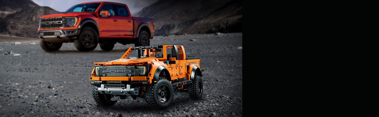 Фото Конструктор LEGO Technic Preliminary GT Race Car (42096) - 6