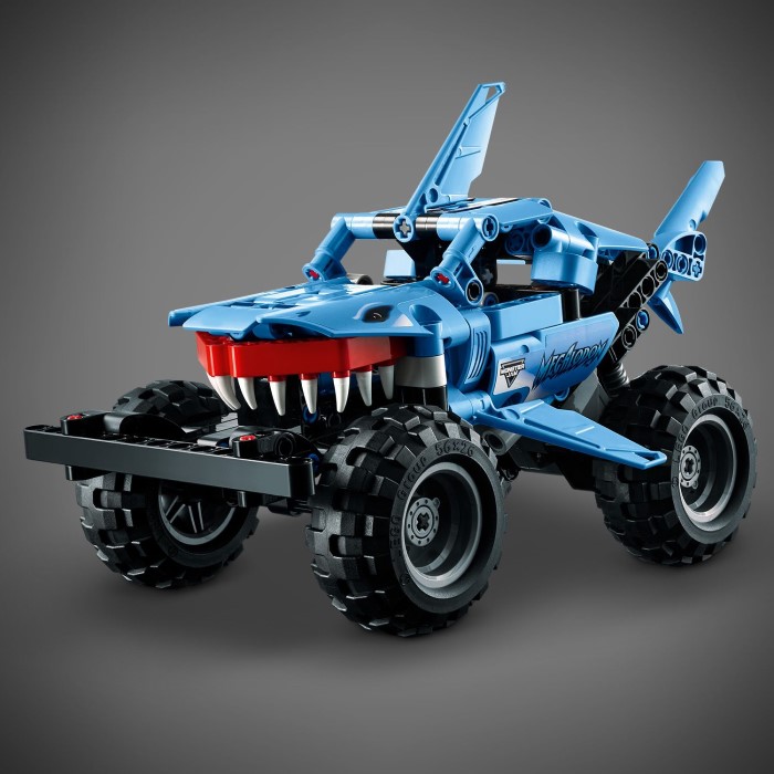 Конструктор LEGO Technic Monster Jam™ Megalodon™ (42134) - 5 Фото Конструктор LEGO Technic Monster Jam™ Megalodon™ (42134) - 5