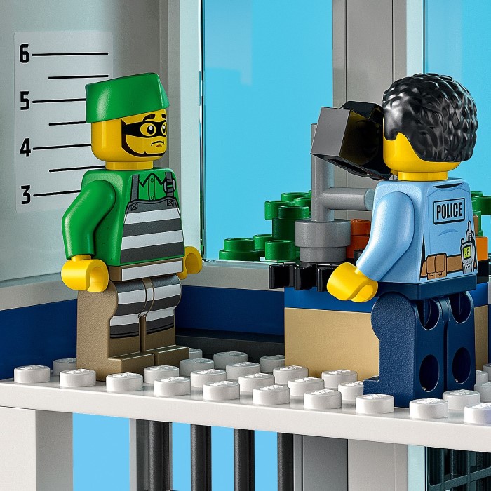 Конструктор LEGO City Полицейский участок (60316)
- 3 Фото Конструктор LEGO City Полицейский участок (60316)
- 3