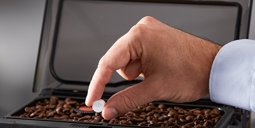 Фото Кофемашина Krups EA897B10 - 5