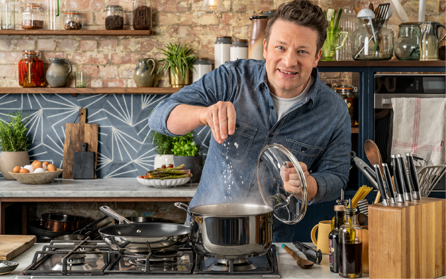 Набор посуды Tefal E314S774 Jamie Oliver Kitchen Essential 7пр (ковш 1,5л, кастр 3л/5,3л, сковорода 28 см) - 4 Фото Набор посуды Tefal E314S774 Jamie Oliver Kitchen Essential 7пр (ковш 1,5л, кастр 3л/5,3л, сковорода 28 см) - 4