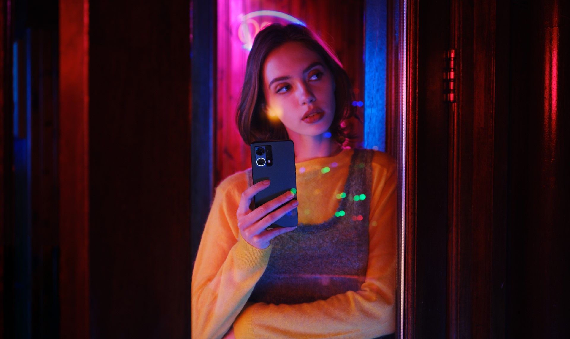 Смартфон OPPO Reno 7 8/128Gb Cosmic Black - 1 Фото Смартфон OPPO Reno 7 8/128Gb Cosmic Black - 1