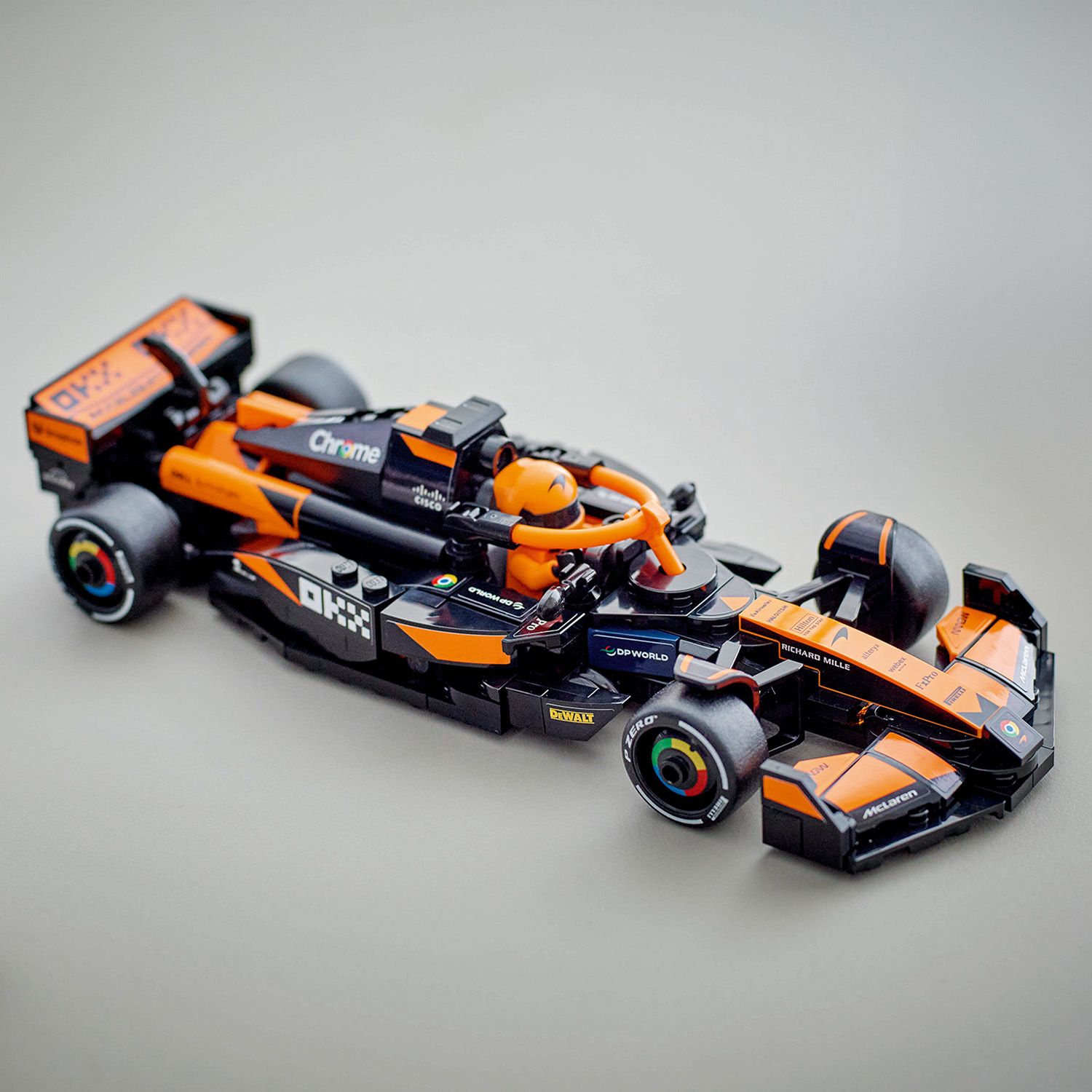 Іграшка F1® для гри та демонстрації